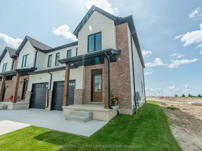 Att/Row/Townhouse in Lucan Biddulph