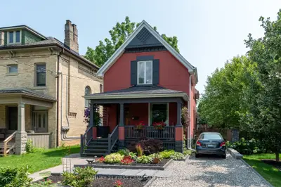 85 Elmwood Avenue E, London South, On N6c 1j4