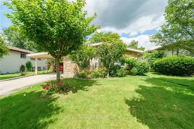 10 Lafayette Street E, Haldimand, On N0a 1j0