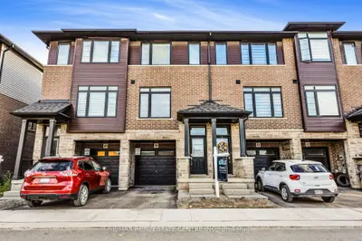 Att/Row/Townhouse in Brantford