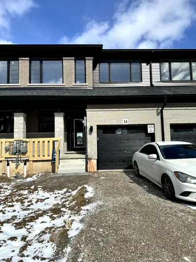 448 Blackburn Drive 14, Brantford, On N3t 0x2