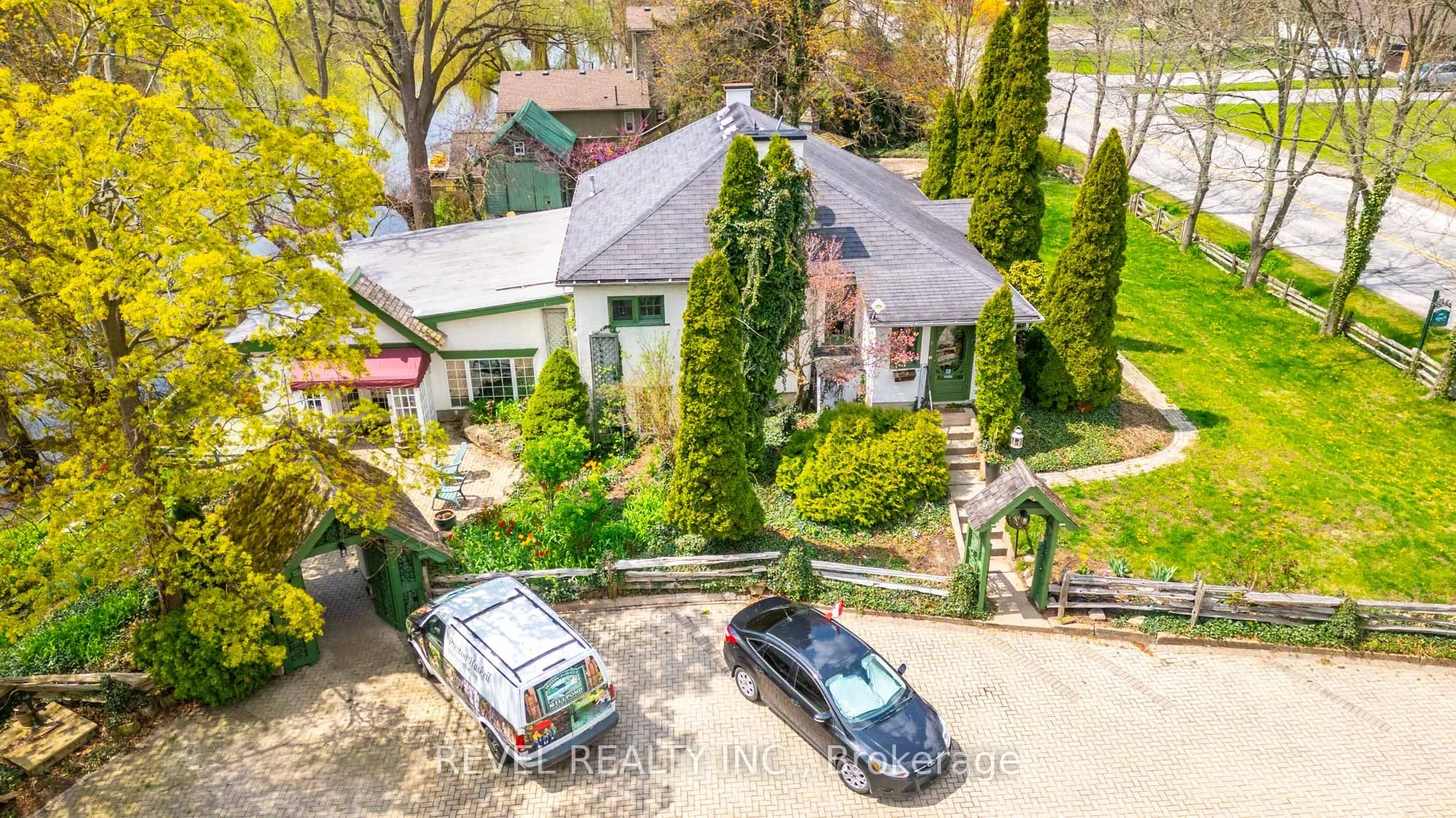 Detached in St. Catharines