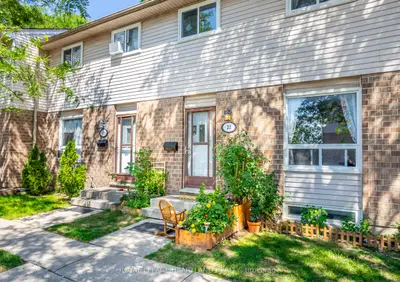 Condo Townhouse in London East