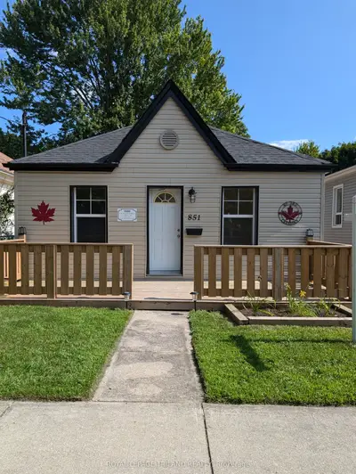 Detached in London East
