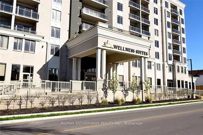 5698 Main Street 309, Niagara Falls, On L2g 5z4