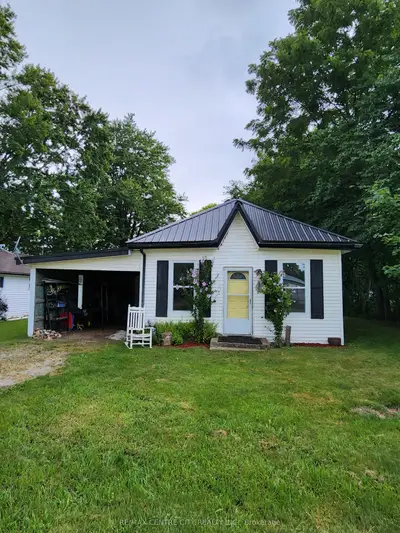 Detached in Chatham-Kent