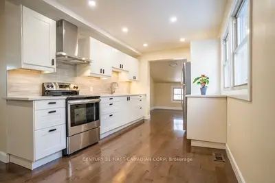 189 Sanders Street, London East, On N5z 2s8