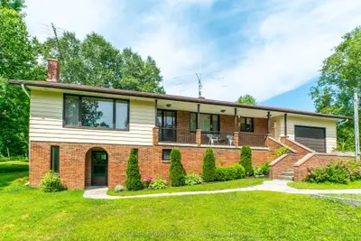 Detached in Minden Hills
