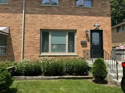 22 Madeira Drive, London East, On N5v 2m2