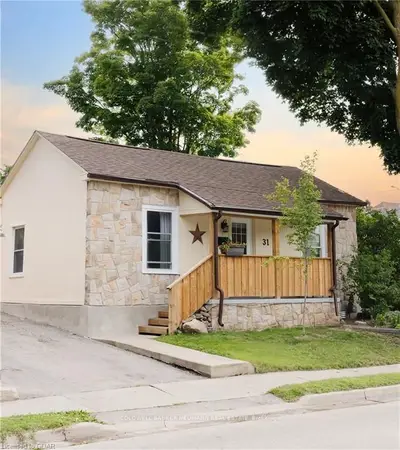 31 Bagot Street, Guelph, On N1h 5t2