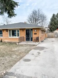 220 Cairn Street, London South, On N5z 3w7