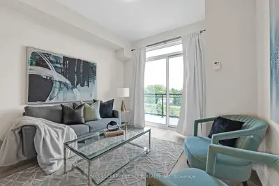 Condo Apartment in Hamilton