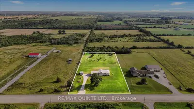 Detached in Prince Edward County