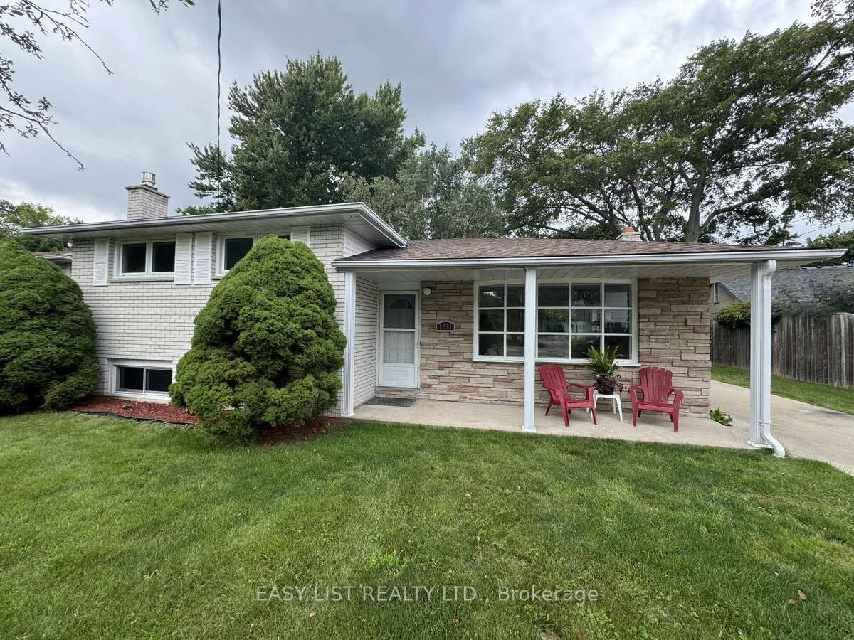 1951 Buena Ventura Street, Sarnia, On N0n 1c0