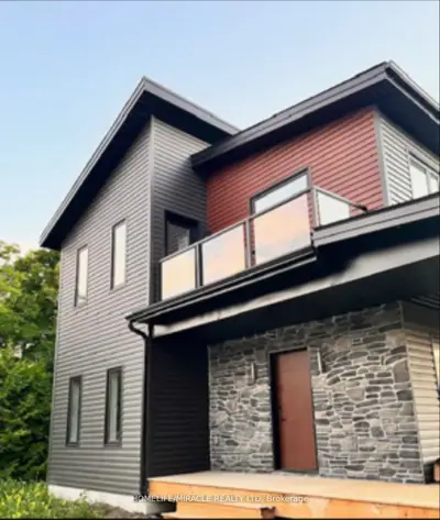 Detached in South Bruce Peninsula