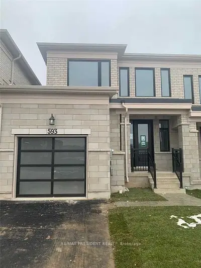 593 Thompson Street, Woodstock, On N4t 0m4