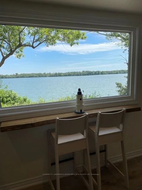 121 Juniper Lane S, Prince Edward County, On K0k 1a0