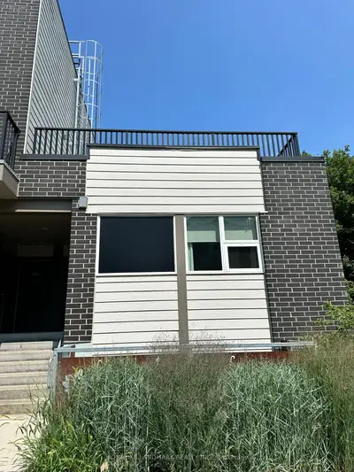 Condo Townhouse in Waterloo
