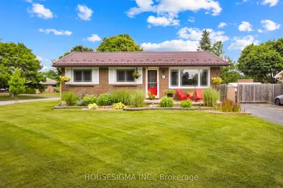 1559 Nairn Avenue, London East, On N5v 2p4