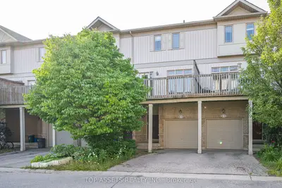 Condo Townhouse in Waterloo