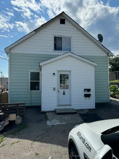 323 Sixth Avenue W 1, North Bay, On P1b 3p6