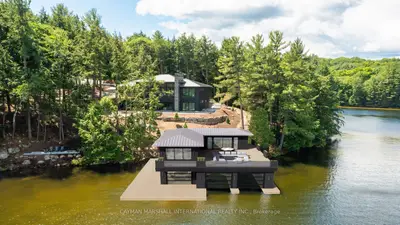 Detached in Muskoka Lakes
