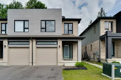 Att/Row/Townhouse in Kitchener