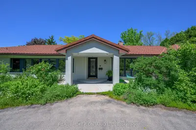 Detached in London South