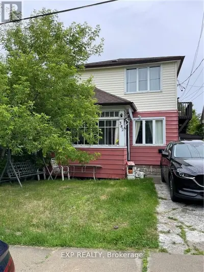 Duplex in Greater Sudbury