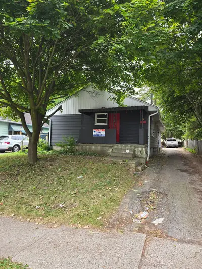 Duplex in Waterloo