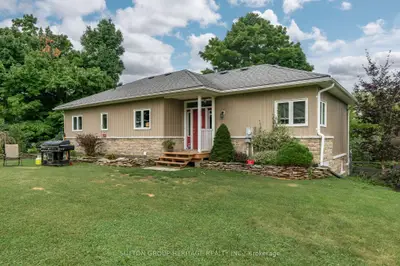 Detached in Kawartha Lakes