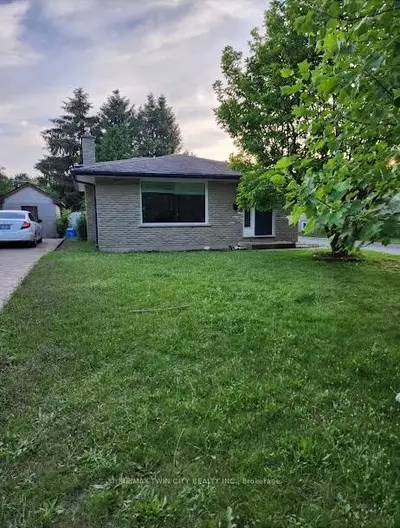 Detached in London East