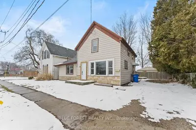10 Woods Street, Chatham-kent, On N7l 3r1