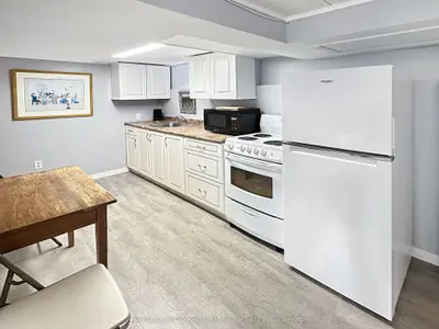 Detached in Belleville