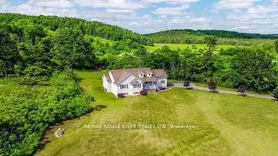 Detached in Hamilton Township