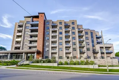 Condo Apartment in Hamilton