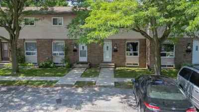 Condo Townhouse in London East