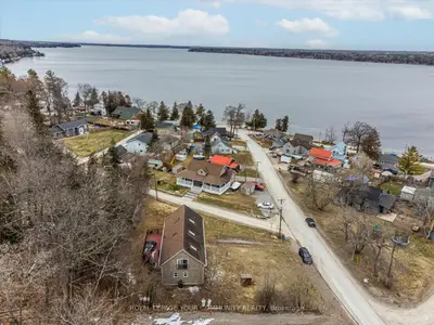 31 Pavillion Road, Kawartha Lakes, On K0m 1l0