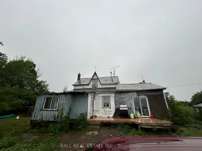 Detached in Asphodel-Norwood