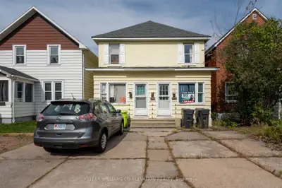 Triplex in Sault Ste Marie