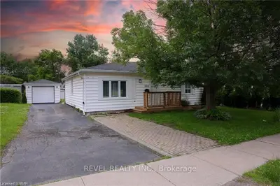 6610 Montrose Road, Niagara Falls, On L2h 1m4