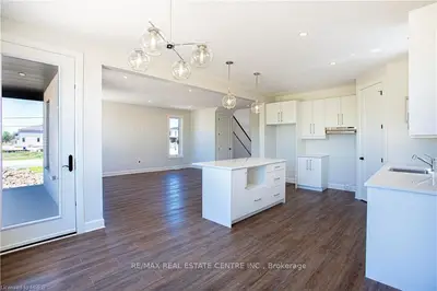 Detached in St. Thomas