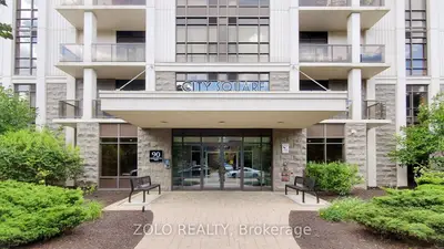 Condo Apartment in Hamilton
