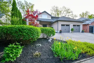 107 Carriage Hill Drive, London North, On N5x 3w7
