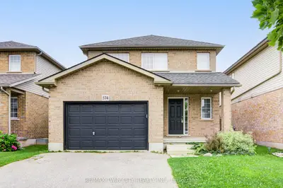Detached in Woodstock