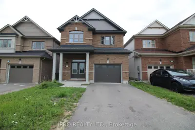 Detached in Centre Wellington
