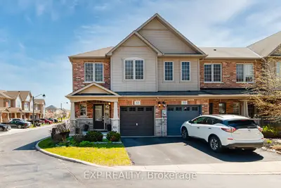 Att/Row/Townhouse in Hamilton