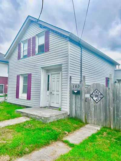 Detached in Quinte West