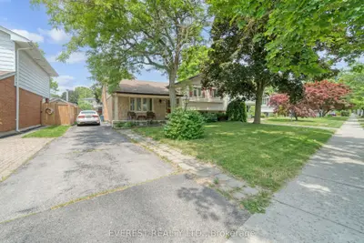 1257 Glenora Drive, London North, ON N5X 1T4
