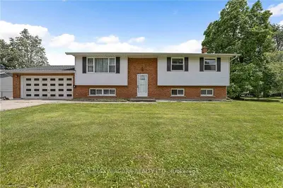 Detached in Fort Erie